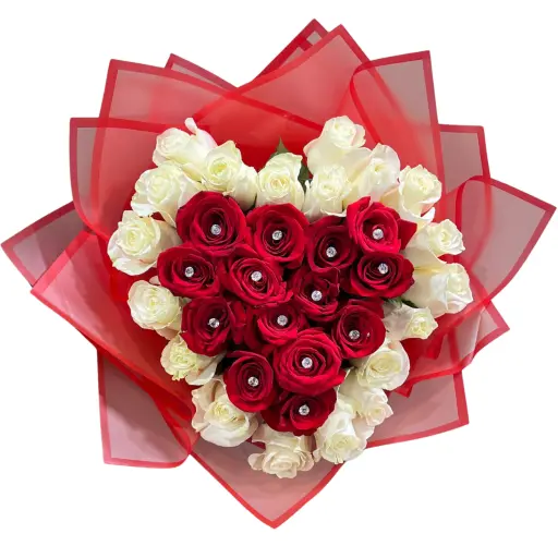 Ramo corazon 30 rosas importadas papel coreano y brillantes